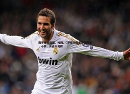 谈球吧官网-西甲传奇璀璨，梅西、C罗领衔历史最佳阵容，小罗、齐达内同辉