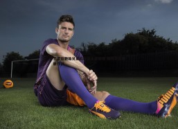 谈球吧官网-罗家双胞胎兄弟闪耀俱乐部联赛 期待早日并肩作战